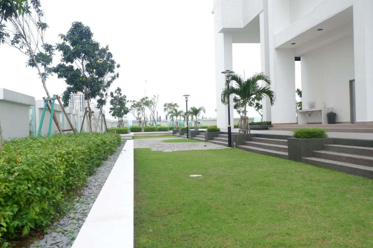 The Pinnacle Tower Johor Bahru Exteriör bild